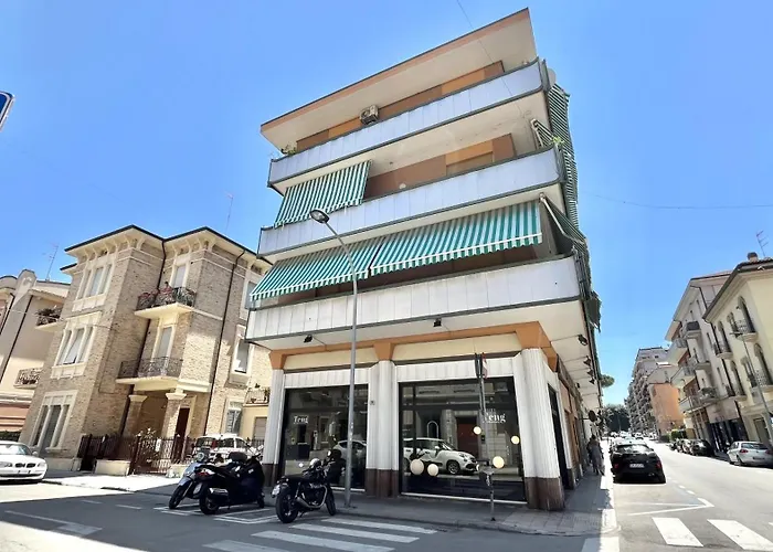 Montgomery Via Crispi In Centro A827 Appartamento *
