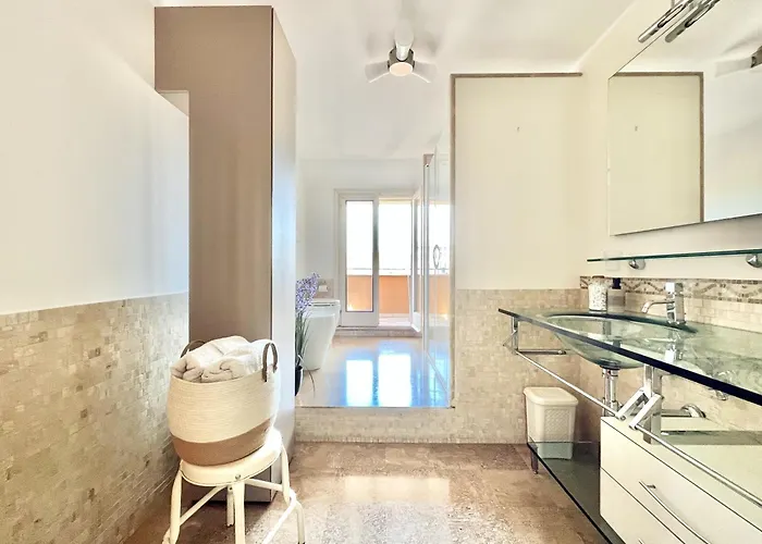 Montgomery Via Crispi In Centro A827 Appartamento *