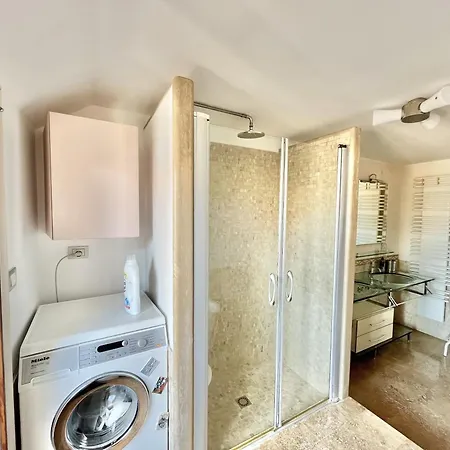 Montgomery Via Crispi In Centro A827 شقة *