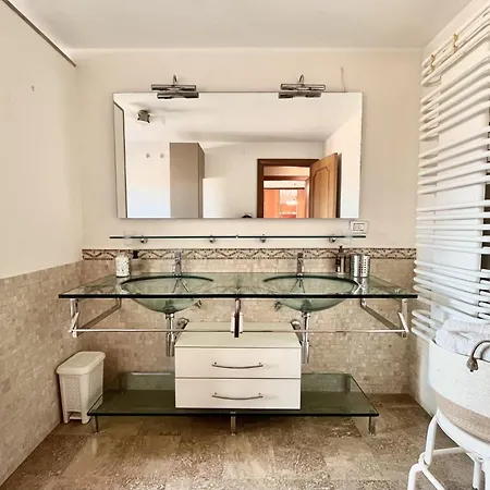 Apartment Montgomery Via Crispi In Centro A827 *