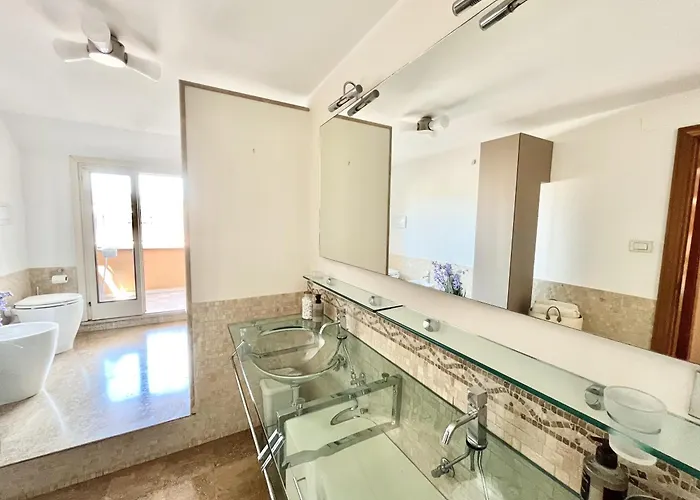 Montgomery Via Crispi In Centro A827 Daire